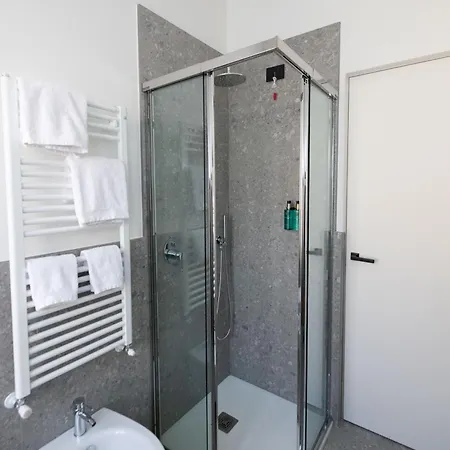 فندق Albergo Canzo 3*