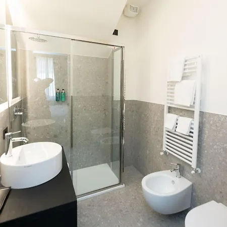 فندق Albergo Canzo 3*