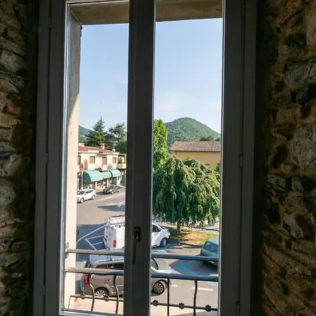 Albergo Canzo فندق Canzo