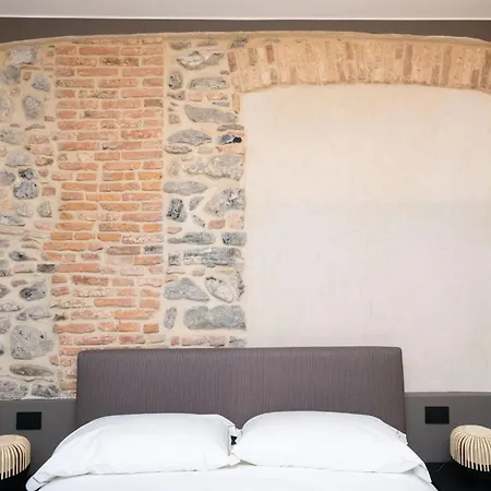 فندق Albergo Canzo 3*